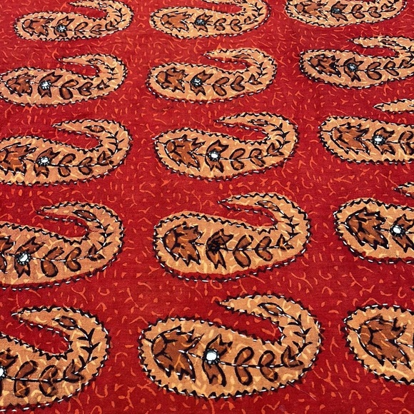 Asian Embroidered Paisley Decorative Tapestry - Picture 7 of 9